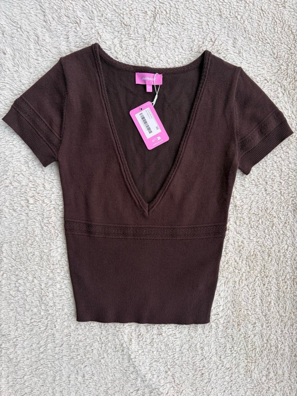 Edikted Brown V-neck Short Sleeve Top
